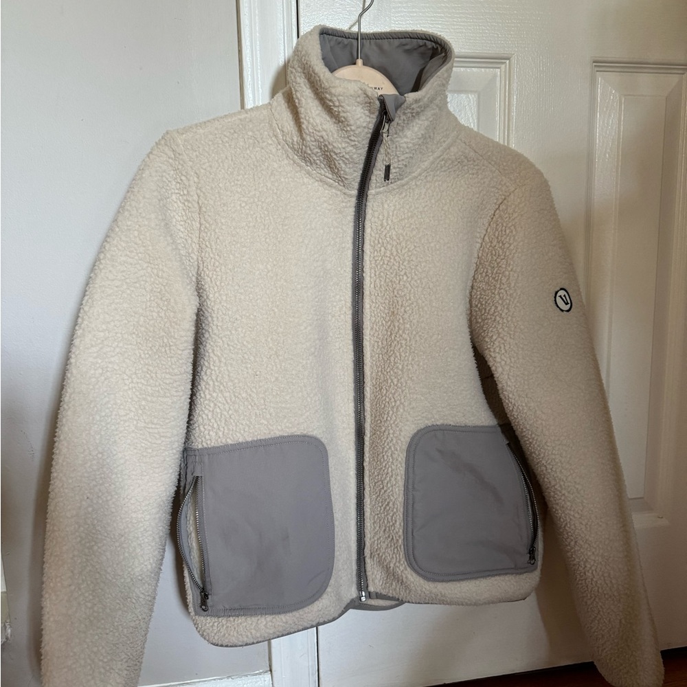 Vuori Alpine Sherpa Jacket WHITE SIZE SMALL